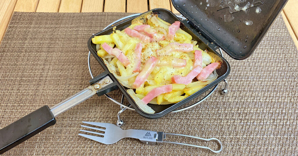 ホットサンドメーカーレシピ「ジャーマンチーズポテト」の作り方をご紹介！